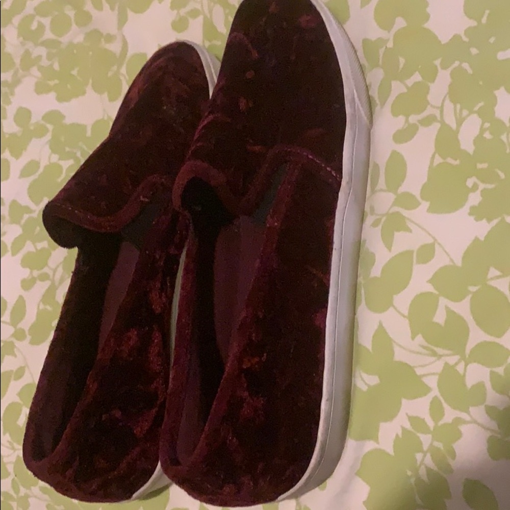 crown and ivy burgundy slip ons